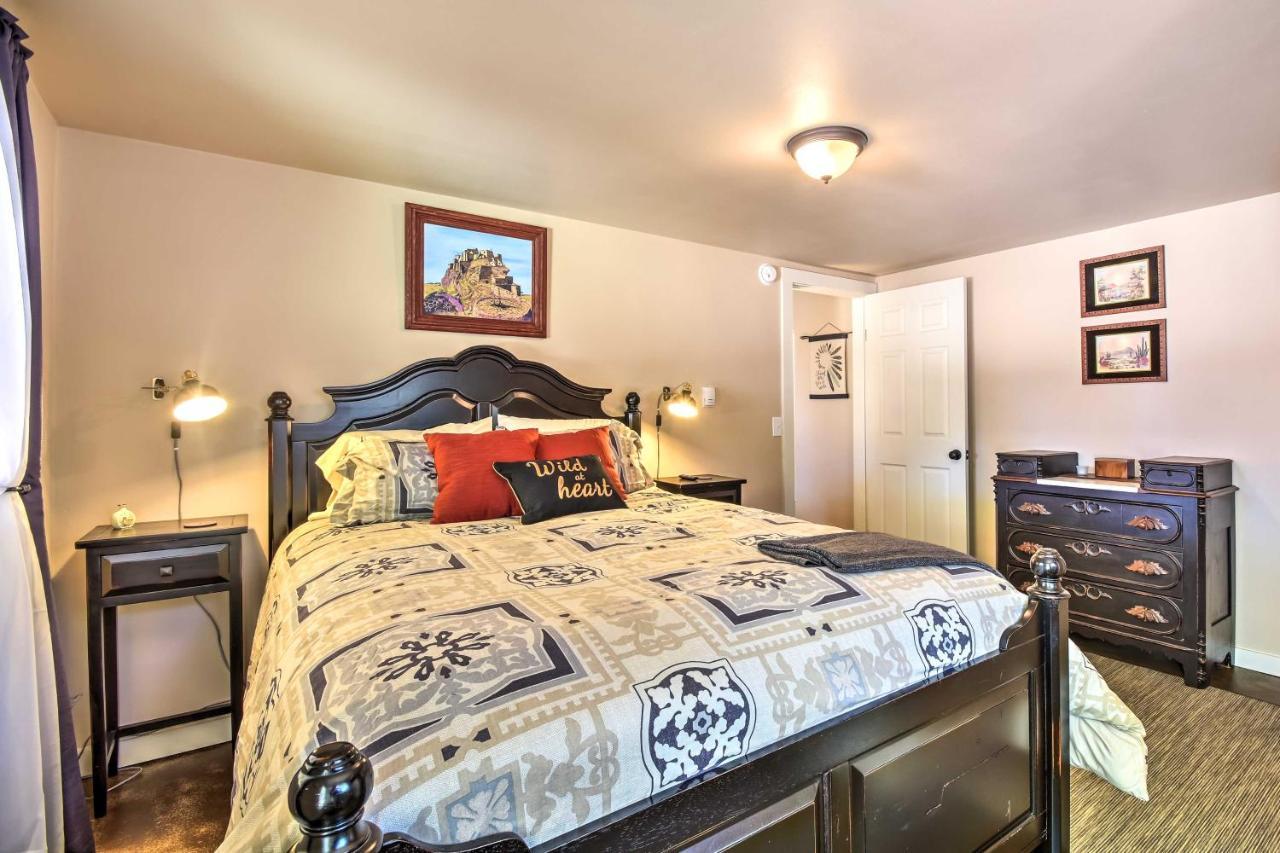 Cozy Home With Media Room Short Walk To Taos Plaza! Exterior photo
