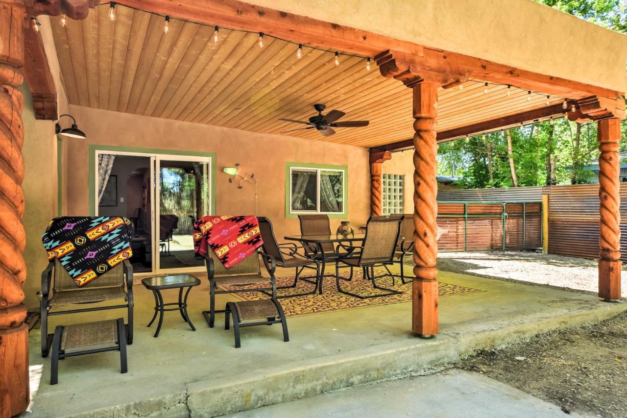 Cozy Home With Media Room Short Walk To Taos Plaza! Exterior photo